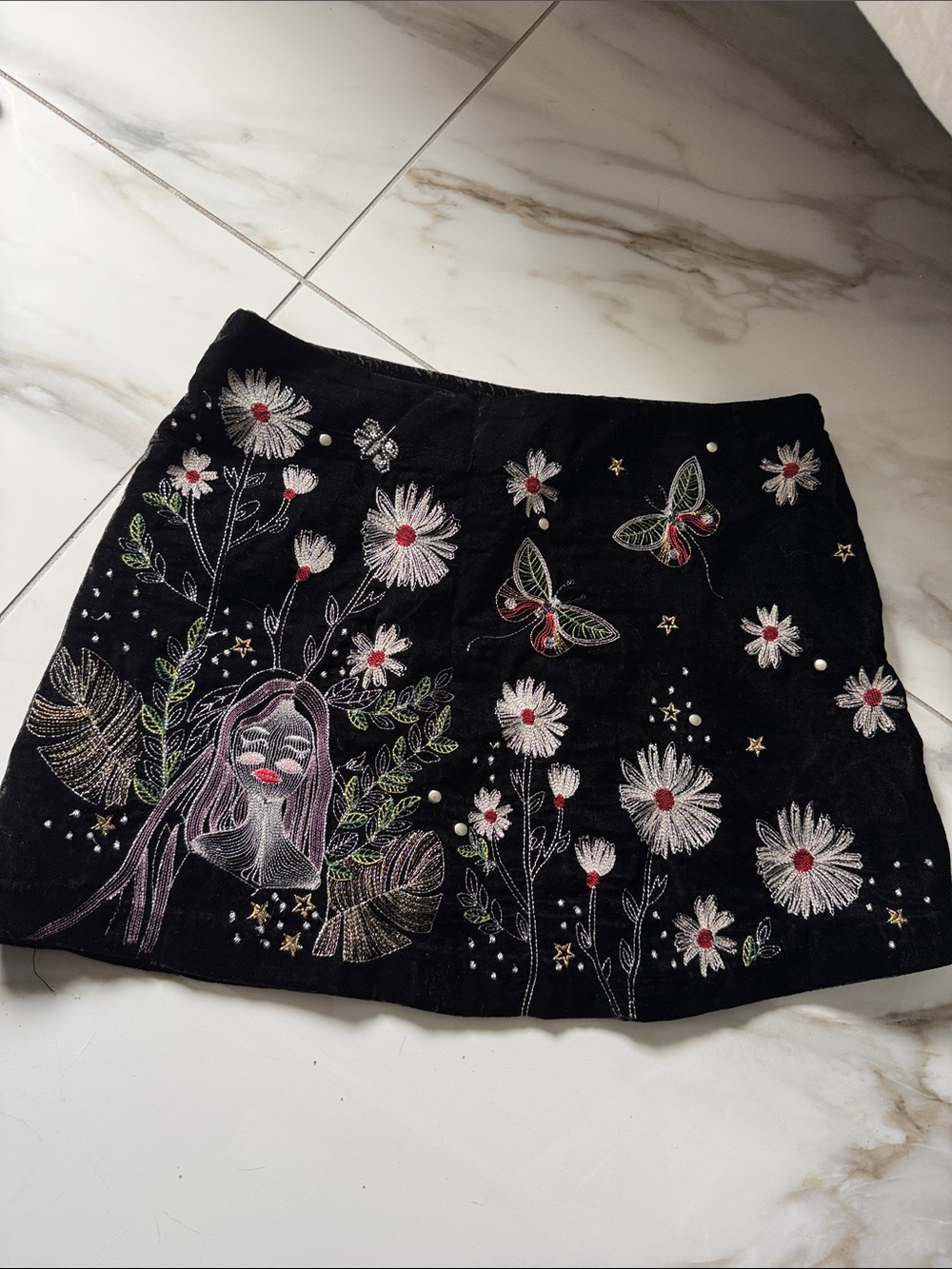 Embroidered Black Mini Skirt Zara size XS - Picture 5 of 5